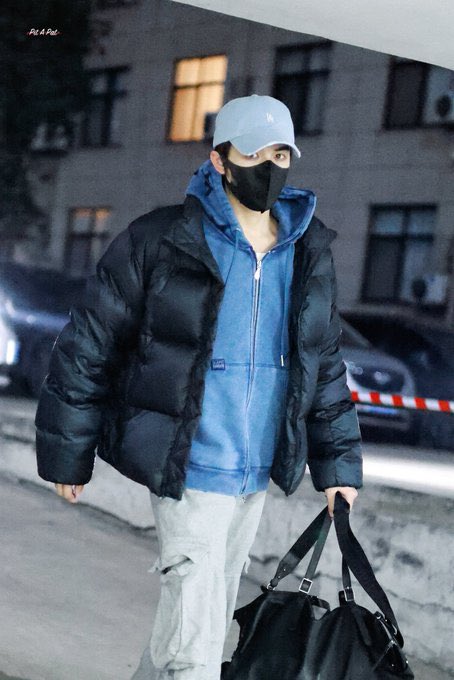 mingy_mingy's tweet image. คือเดี๋ยวนะ คุณลูกชายทรงงานโหดมาก
- เลิกกองเรือตี 1
- มาแต่งหน้ากองหมิงตี 4
- ตื่นมาอีกที 6.30 ฮีแต่งหน้ากองหมิงเสร็จแล้ว!
แล้วได้ข่าวว่าวันนี้มีtgกองเรือด้วย อย่าบอกนะว่าเดี๋ยวเสร็จกองนี้ไปต่อกองนู้น …. โอเค๊ จิ๋วนิคกำลังโตแหละเนอะ พิแพทสู้ๆนะคับ อย่าป่วยก็พอ เป็นกลจ.ให้หนูนะ✌️