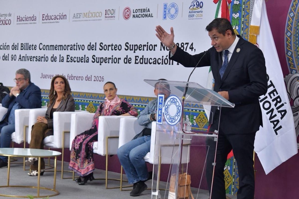 Con @Concheirluciano, titular de la <a href="/AEFCM_SEP/">Autoridad Educativa Federal en la Ciudad de México</a> y el Mtro. Javier Lopez Buenrostro, Director de la #ESEF celebramos 90 años de vocación, de disciplina y de compromiso con México. Desde <a href="/lotenal/">Lotería Nacional</a> rendimos homenaje a la <a href="/redesesefcdmx/">ESEF Oficial CDMX</a>, una institución que transformó el ejercicio en