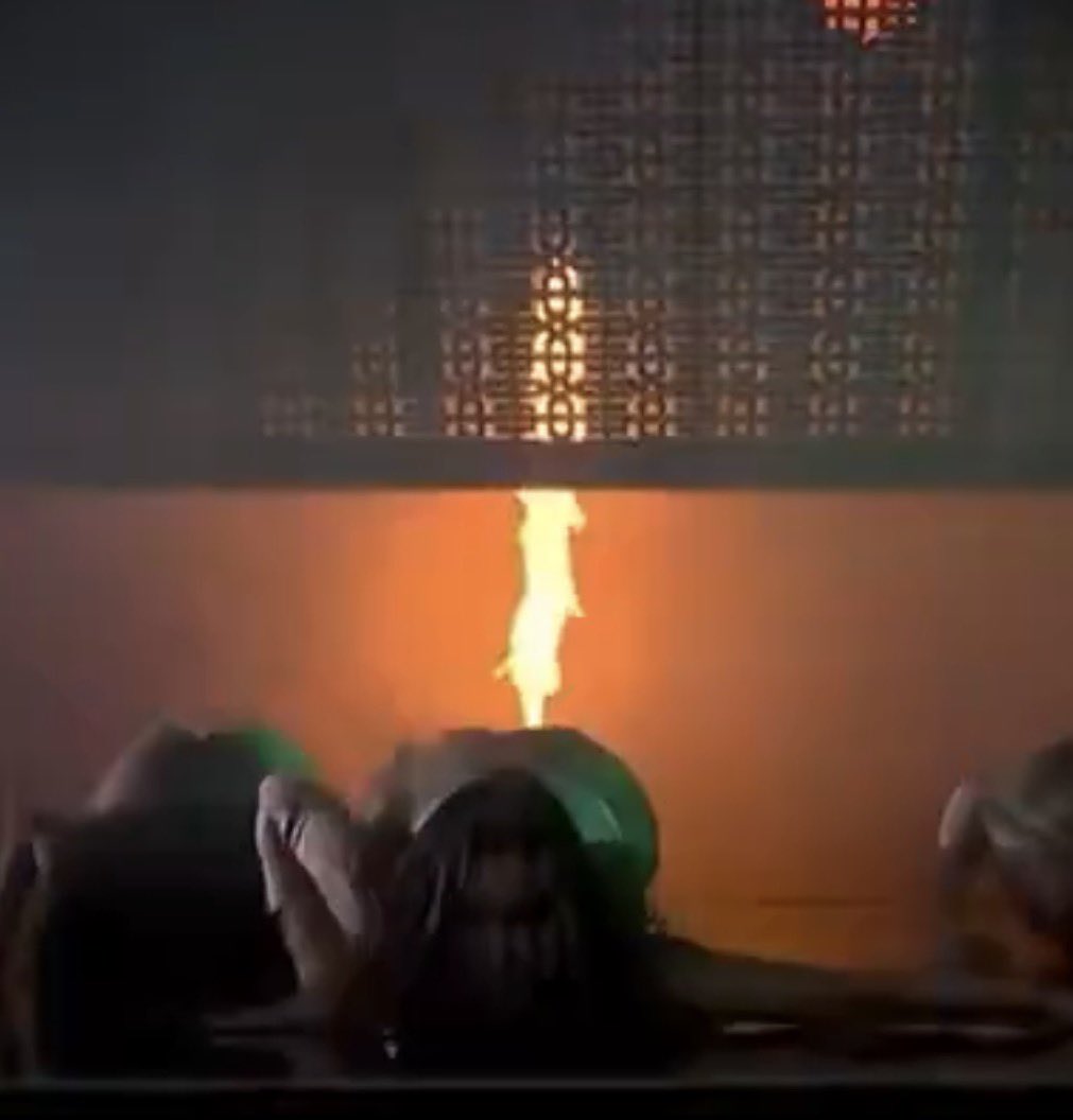 atyat cenó un platito de judías con chorizo picante antes de salir