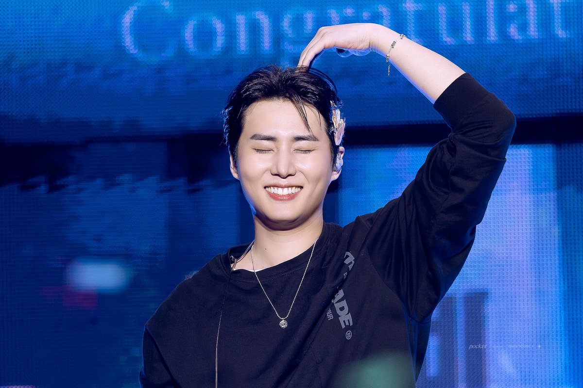 연휴전 마지막 출근이다아😆
조은하루 보냇❣️