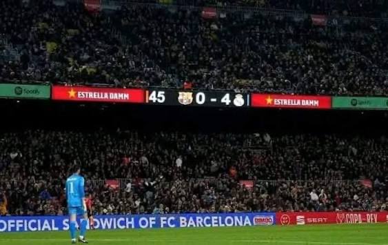 نفس النتيجة ونفس البطولة بس بملعبك 🫢