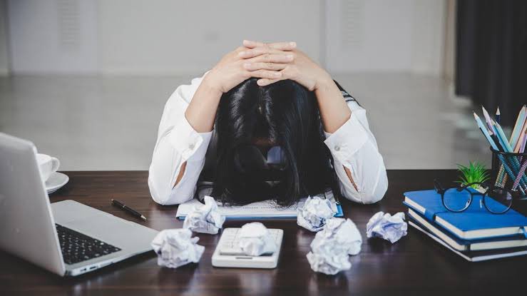 Estos son los 10 países donde más se sufre de estrés y ansiedad.

1. Argentina 🇦🇷
2. Filipinas 🇵🇭
3. Canadá 🇨🇦
4. Estados Unidos 🇺🇸
5. Japón 🇯🇵
6. Francia 🇫🇷
7. Alemania 🇩🇪
8. Tailandia 🇹🇭
9. Arabia Saudita 🇸🇦
10. Indonesia 🇮🇩