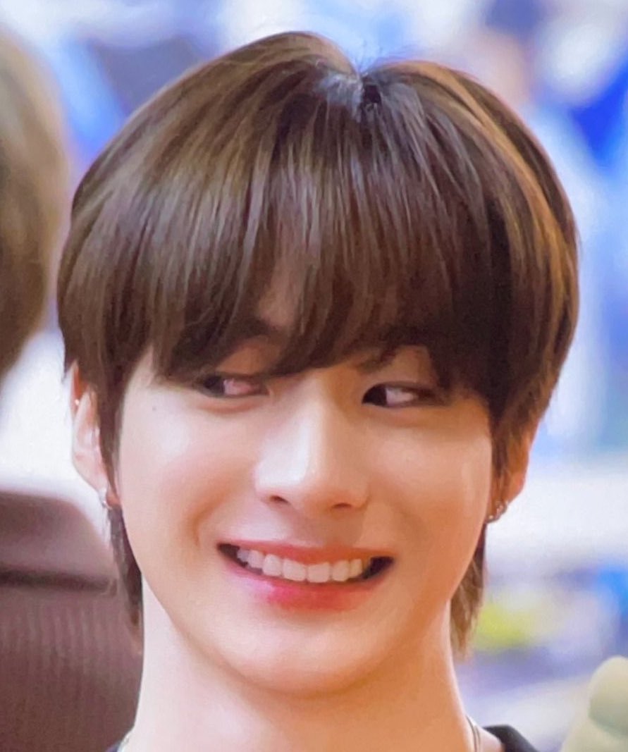 ดัชลี่ (@allforeom) on Twitter photo 