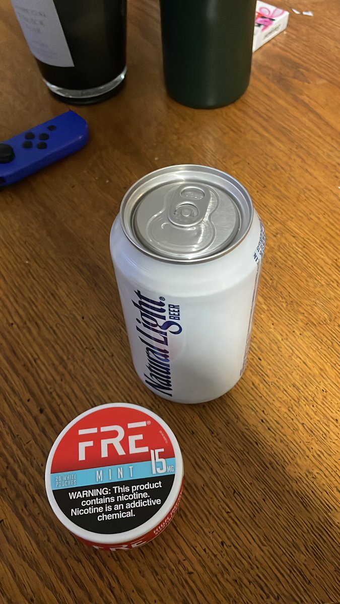 I’m 22. Bought a 30 pack of nattys and a tin of 15 mg fres. Not on some “I got lucky” or “daddys money” shit. I set a goal and I achieved it. Discipline, dedication, and focus is all it takes.