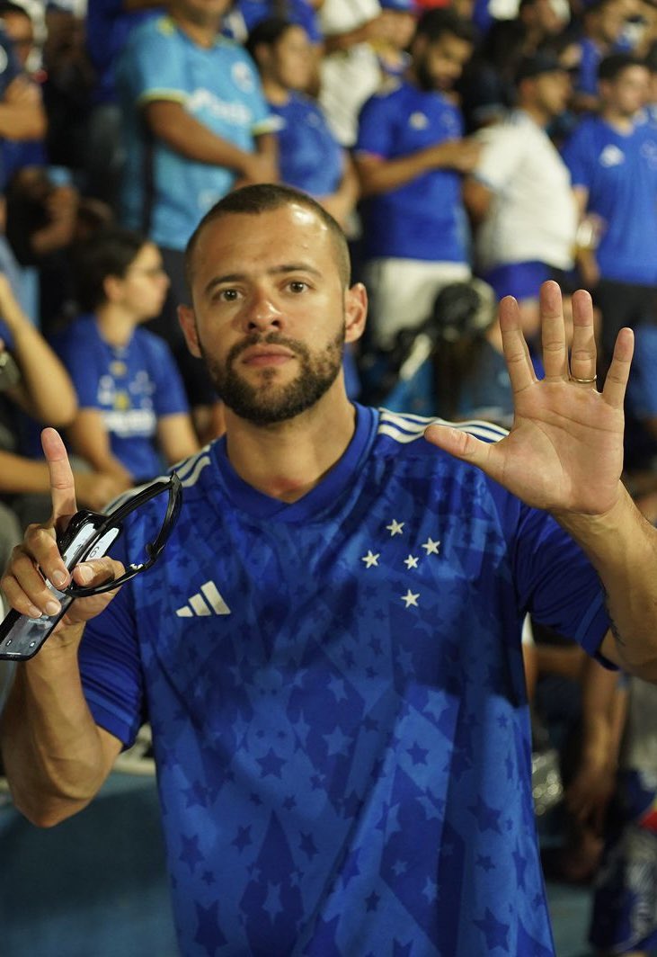 DOLFÃO OPINIÃO tweet media