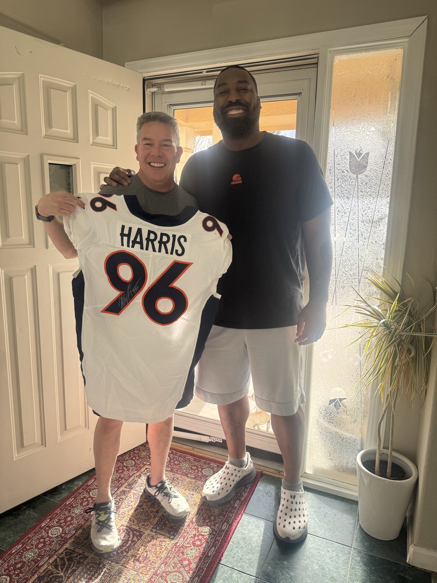 Shelby Harris tweet media