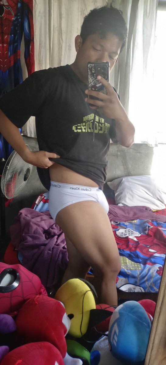 JzCruzer's tweet photo. Happy Friday the 13th #tightywhities #briefs https://t.co/Vf4nIyToEb