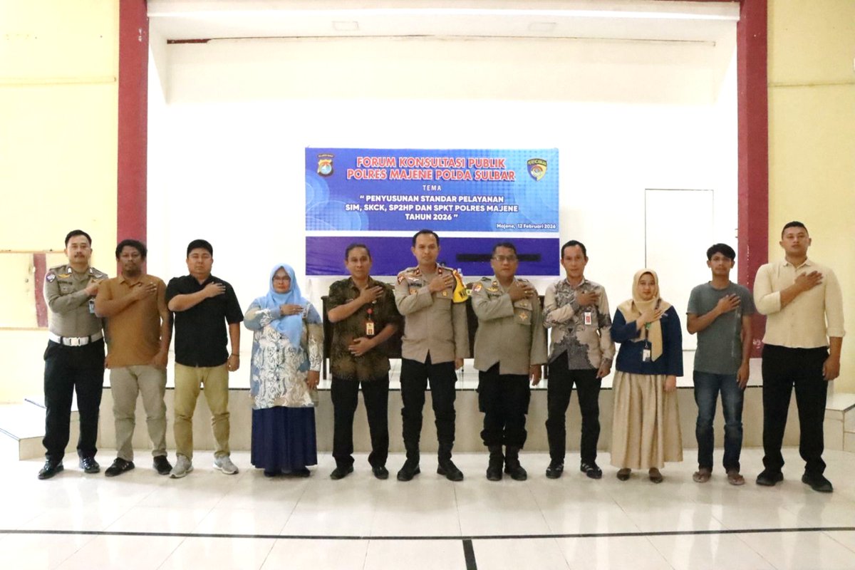 Polres Majene - Polres Majene menggelar Forum Konsultasi Publik dalam rangka penyusunan Standar Pelayanan SIM, SKCK, SP2HP dan SPKT Tahun 2026. Kegiatan tersebut berlangsung di Aula Wira Pratama 97 Polres Majene, Kamis (12/2/26).