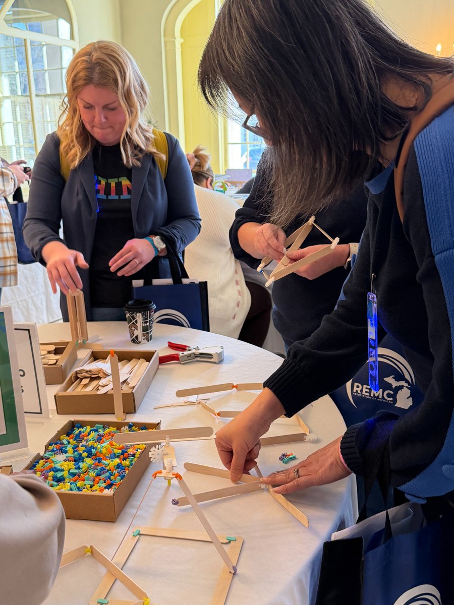 jlbowling's tweet photo. Teachers loved building with @NurcsToy today at the Maker-STEM Summit! #RESAmakers @WayneRESA @GabrionLaura @logiemwonyi https://t.co/cgL4akdy6x