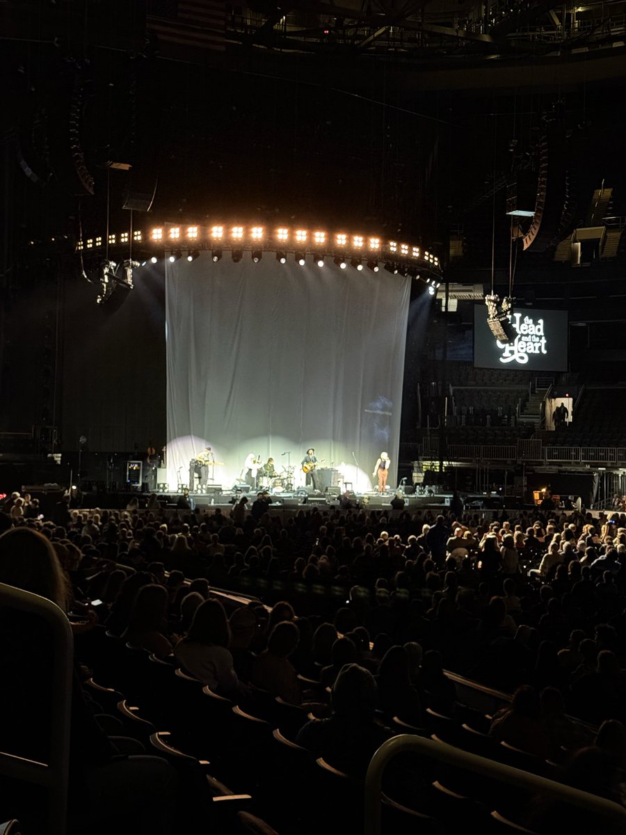 JaredBauer's tweet photo. Cincinnati to Boston to cheer on @headandtheheart! Dream concert! https://t.co/X6SCZ4YEGM