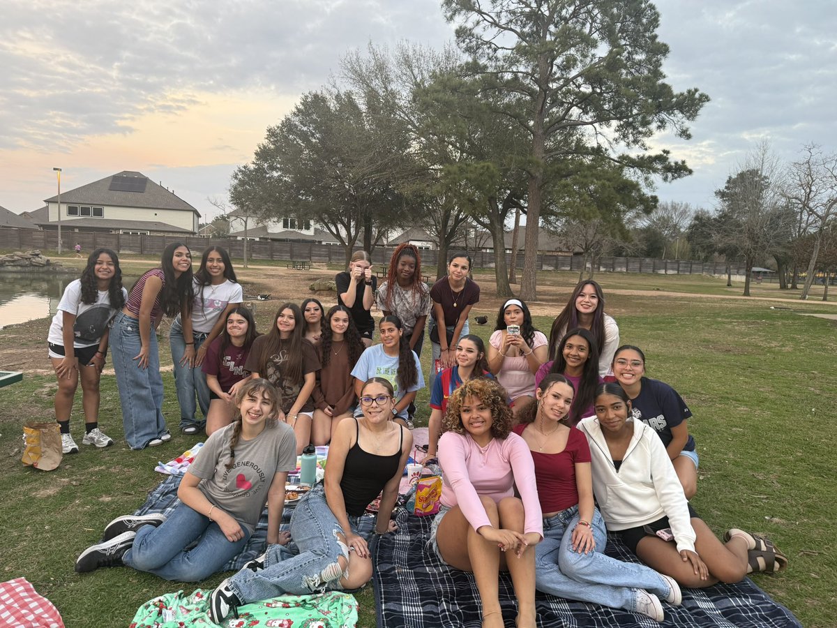 Stephanie Trahan tweet media