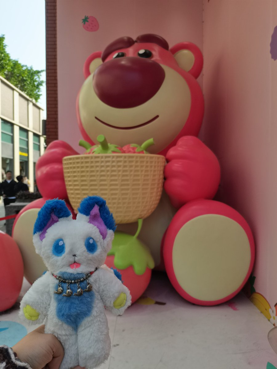 SilverSnowyx tweet media