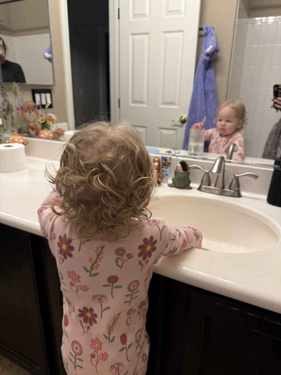 Caity Babs tweet media