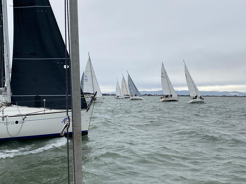 AfloatMagazine's tweet image. Brass Monkeys Race 2 Sees 'Mistoffelees' and 'Flexit' Take Lead afloat.ie/sail/sailing-c… #BrassMonkeys #YachtRacing #HowthYachtClub #Sailing #SpringSeries
