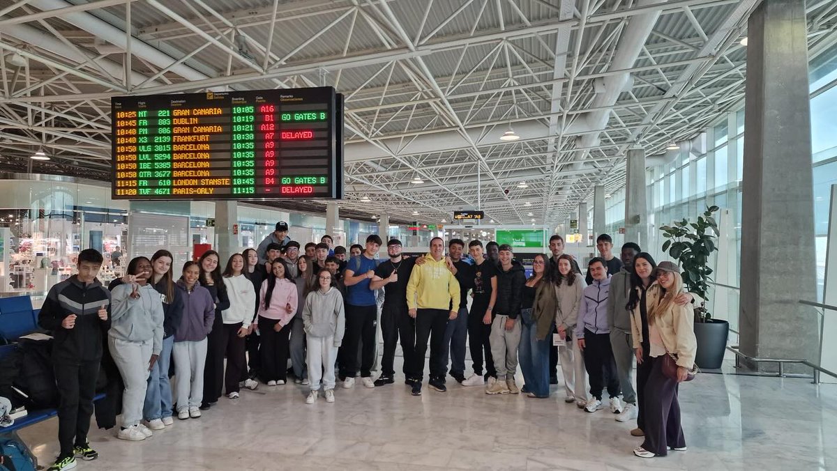 Comienza el  viaje cultural a Francia del alumnado de 4º ESO, Bachillerato y Ciclos  Formativos que cursan la asignatura de Francés ✈️ 🇫🇷 💙.