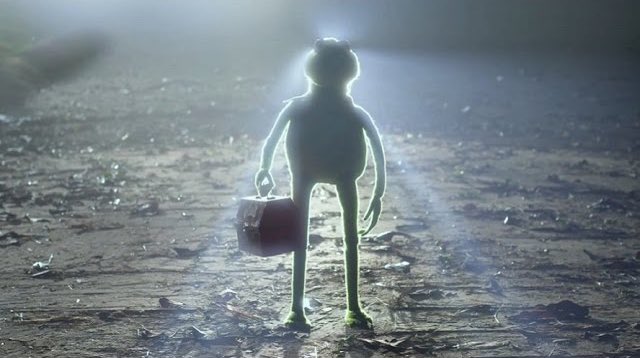 Tanner_Slavin's tweet image. Me: the world is awful right now, there’s nothing that could possibly make me happy.

The ever so muppetational Kermit the Frog: