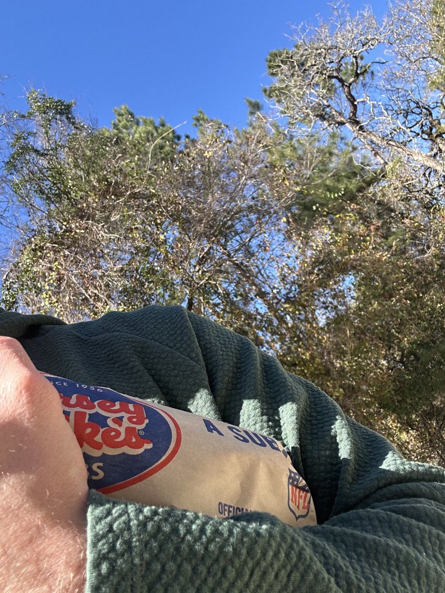 Calvin Applebottom II tweet media