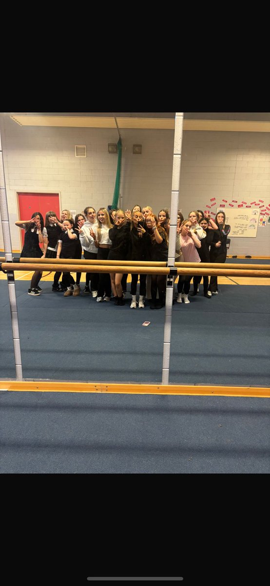 LochendHighPEDept tweet media