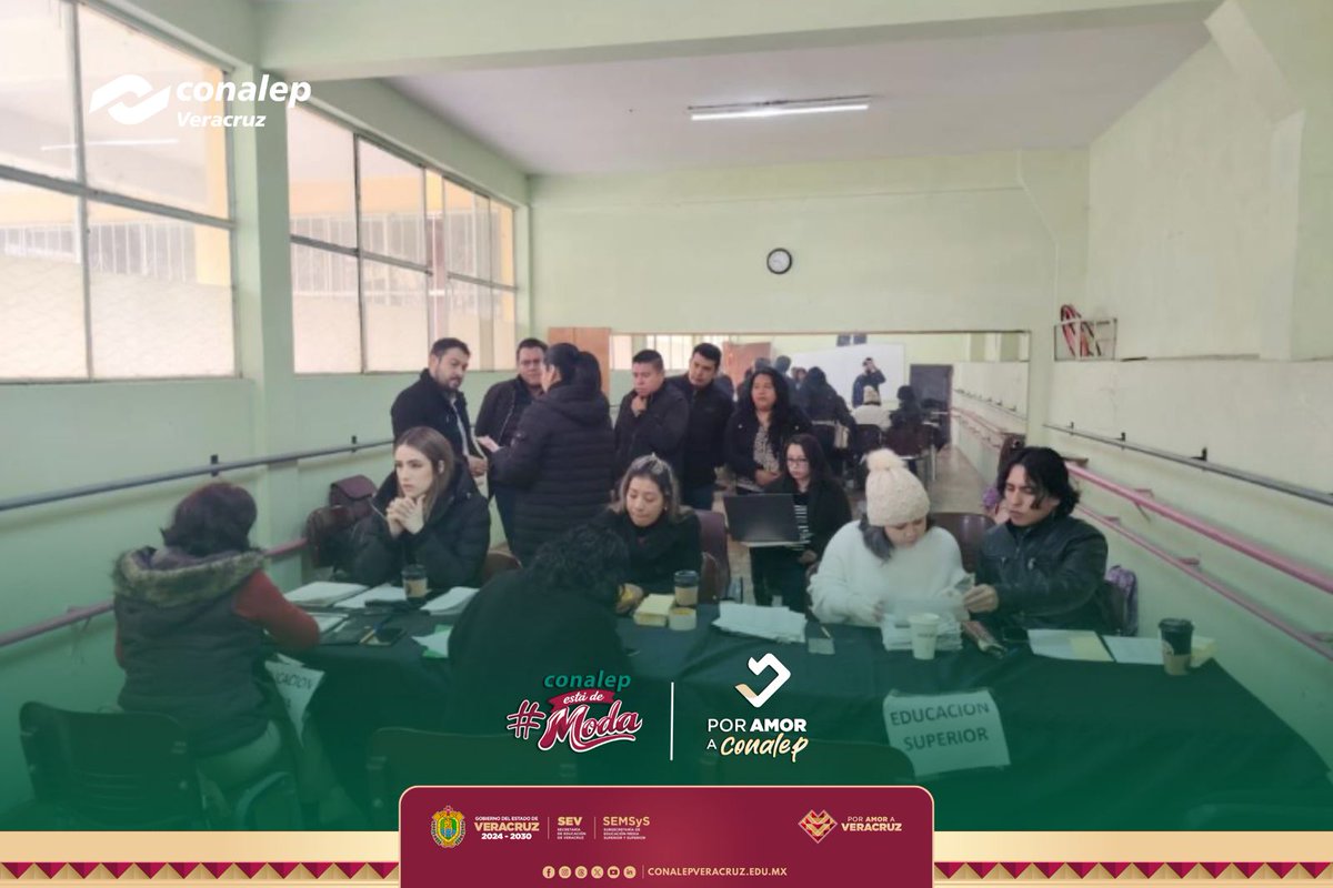 ConalepVeracruz's tweet photo. 🔰La Dirección General del CONALEP Veracruz está presente apoyando en los módulos que realizan el proceso de regularización y certificación del personal administrativo de la UPAV que se están realizando en todo el Estado.

#PorAmorAVeracruz ❤️
#PorAmorALaEducacion 💚 https://t.co/4oehcBHpyg