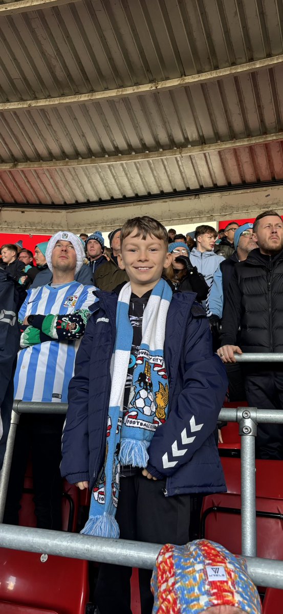 goatshead2011's tweet photo. Southampton FA cup 4 years ago today popped up on memories, and league game before Xmas .  It’s good to see watching the sky blues hasn’t put him off 😂😂 #ccfc #pusb #awaydays #SaintsFC #ccfc https://t.co/CgvJsUa4M0
