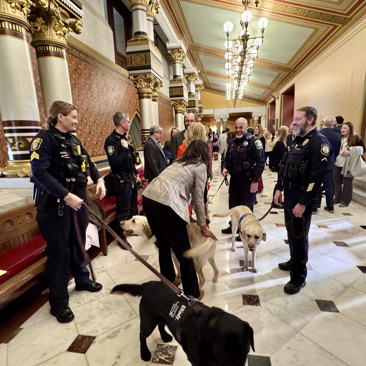 CT Capitol Police tweet media