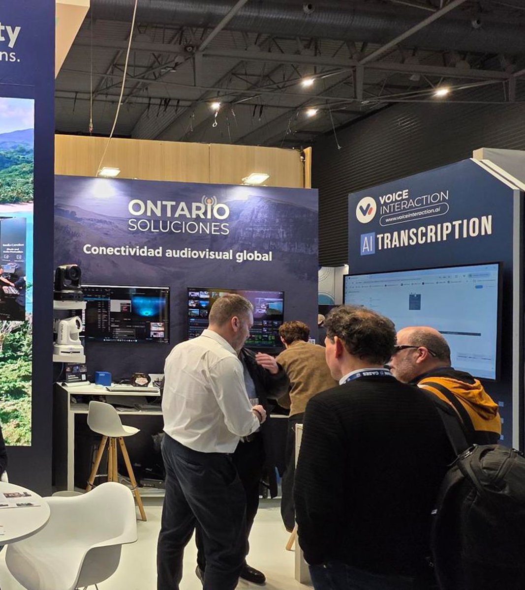 VoiceInteraction tweet media