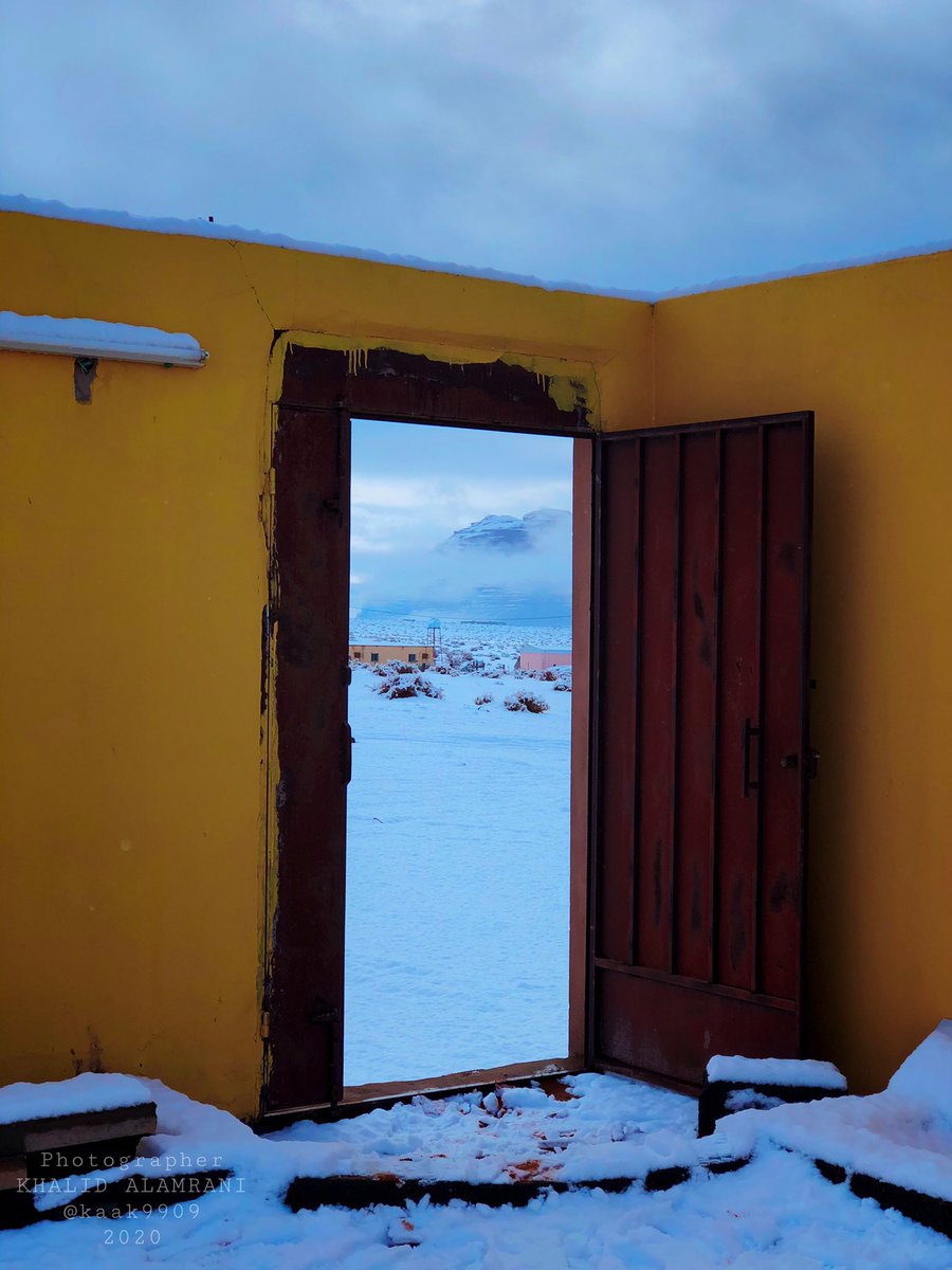 نفس المكان في الشتاء والصيف  من المصور المبدع خالد العمراني