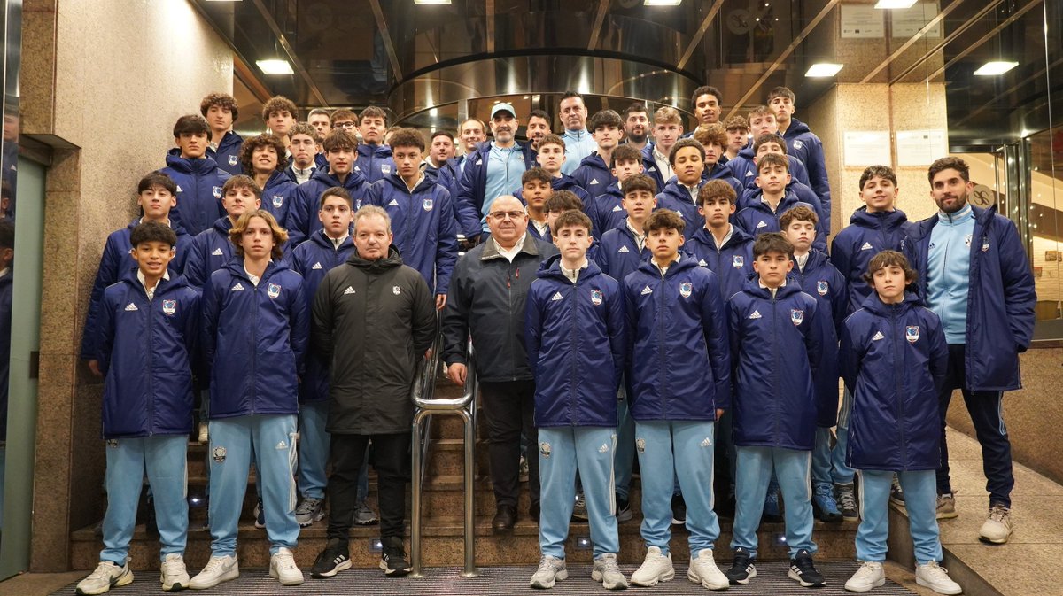🤩 <a href="/pabloprietoRFGF/">Pablo Prieto</a>, cos 𝐍𝐎𝐒𝐎𝐒 na Coruña

O presidente da RFGF visita ás Seleccións Galegas sub 14 e sub 16 masculinas no seu hotel de concentración na previa ao inicio da fase final do CESA de Segunda División

#SentindoGalicia | #SelecciónGalega