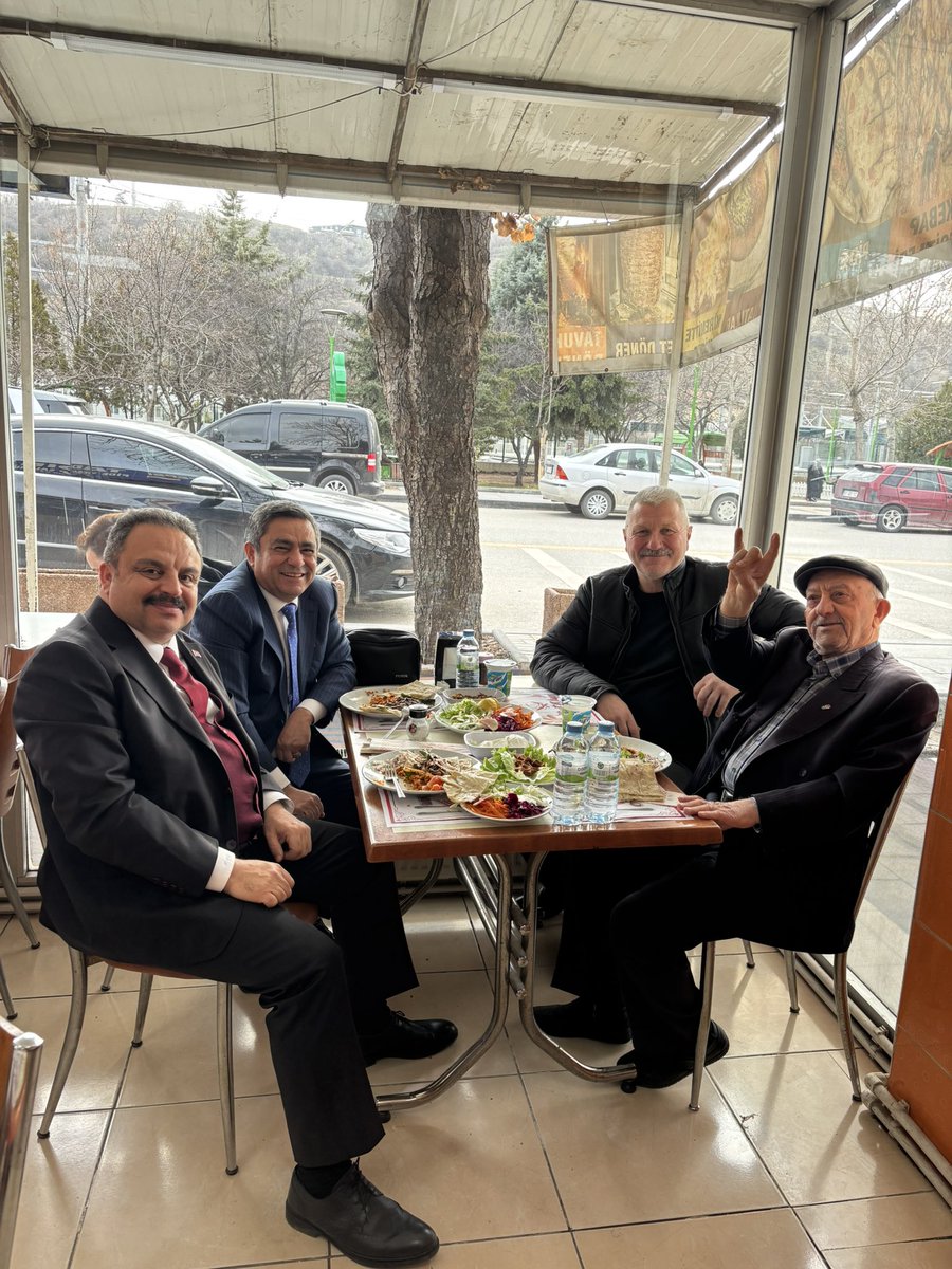 Aksaçlımız Osman Metin amcam ve dostlarla bir araya geldik.Tüm dostlara selam olsun