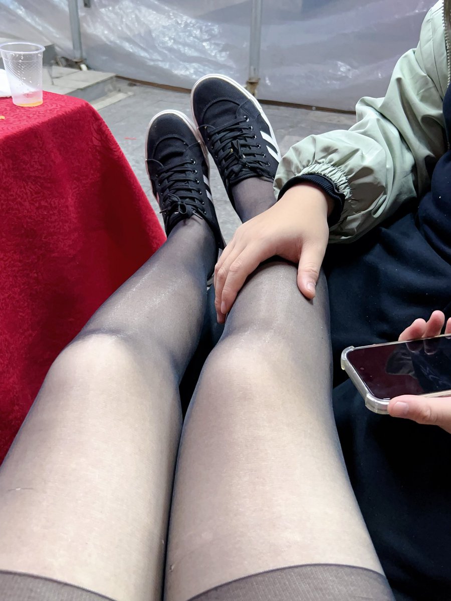 深夜烧烤🥰
宝宝草窝❤️