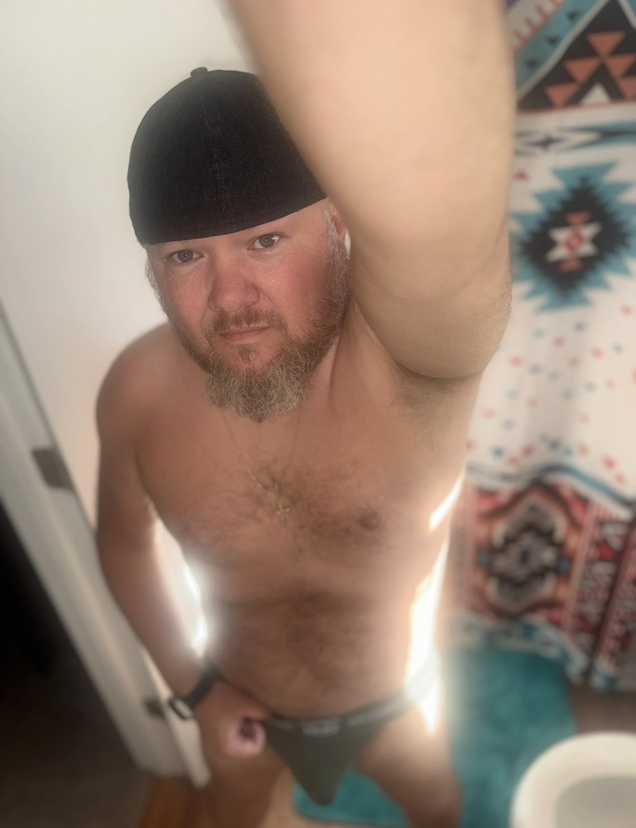 CarolinaBamaBoyXXX tweet media