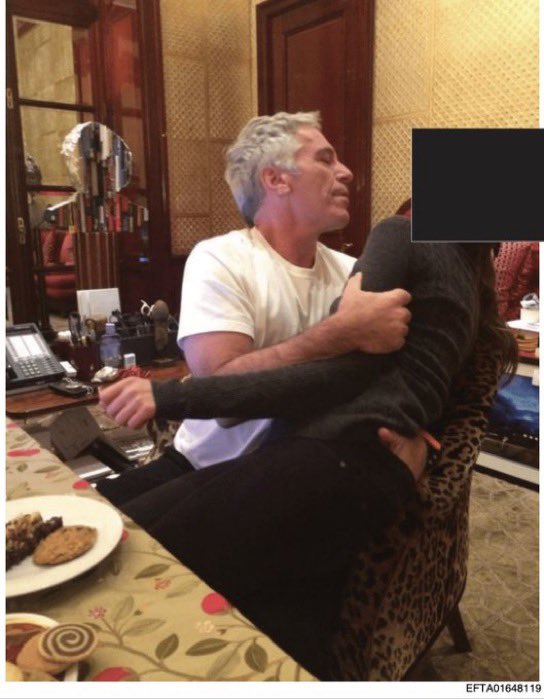 Umma_sayed1's tweet photo. So disturbing pictures 🤬🤬
#EpsteinFiles https://t.co/5E4JdCwN23