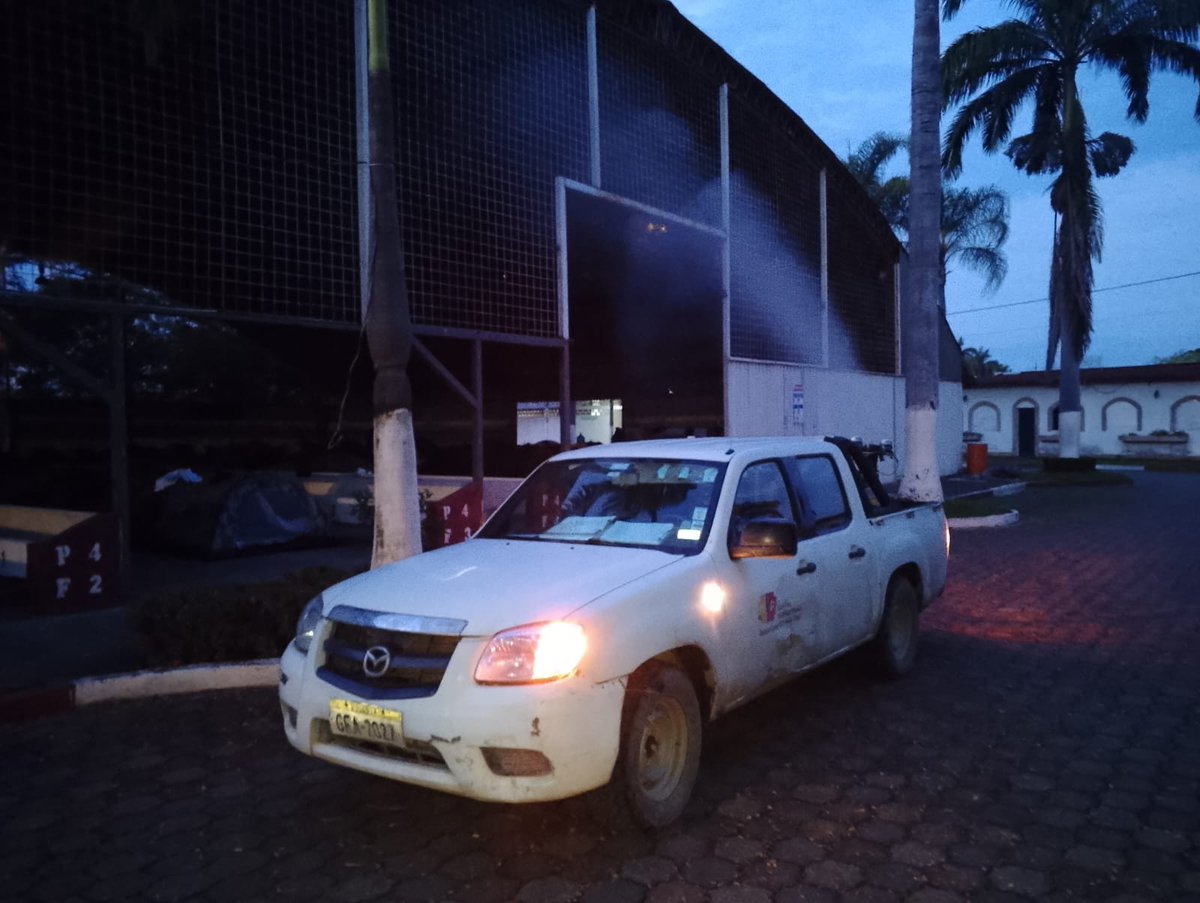 Salud_Guayas's tweet photo. #Durán l Personal de #ControlVectorial del #Distrito09D24 realizó jornada de fumigación ULV en sector #FeriaGanadera y Cooperativa #PorUnFuturoMejor reforzando las acciones de prevención contra vectores 🦟, contribuyendo a la protección y bienestar de los habitantes de la zona. https://t.co/dybvQlwA2p