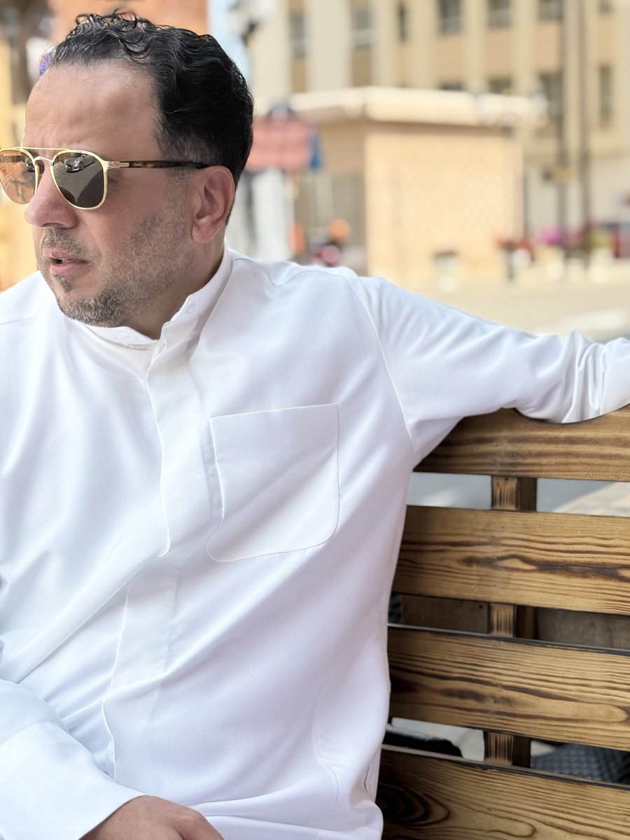 bu3ooofi's tweet photo. بدر الحمادي رفيق الدرب والزين
وجهه أمان وفعوله الطيب عنوان

في السفر يوقف معك وقت الشين
وإن ضاق دربك وسّعه صدره إحسان

كرمه سحابٍ ما يعرف وين
وصحبته عزٍّ ما يجي مثله إنسان https://t.co/3nMrrbibQJ