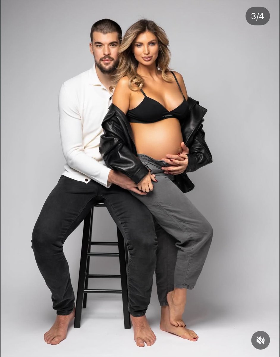 Look at my center man