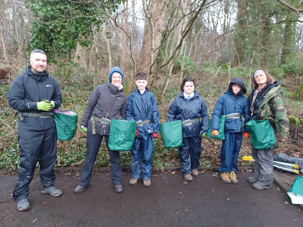 EadhaAspen's tweet image. We had a very pleasant surprise when Lucy from #NatureFix presented amazing tree bags upcycled from waste materials by #Remode. Amazing!  And a big THANKS.