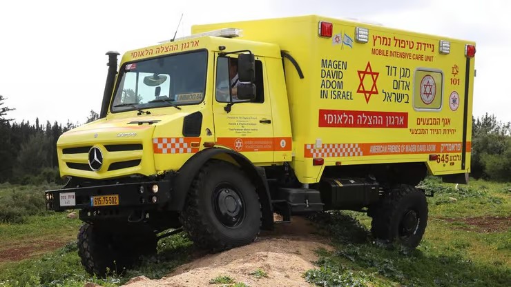 TIL: Magen David Adom has Unimog ambulances