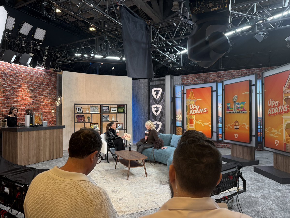 RealHaydenVic's tweet photo. Kay Adams is legendary for this one. @MarthaStewart joins @UpAndAdamsShow and @heykayadams — SMART MOVE. Foot traffic is 🔥🔥 https://t.co/enoBGhMIOD