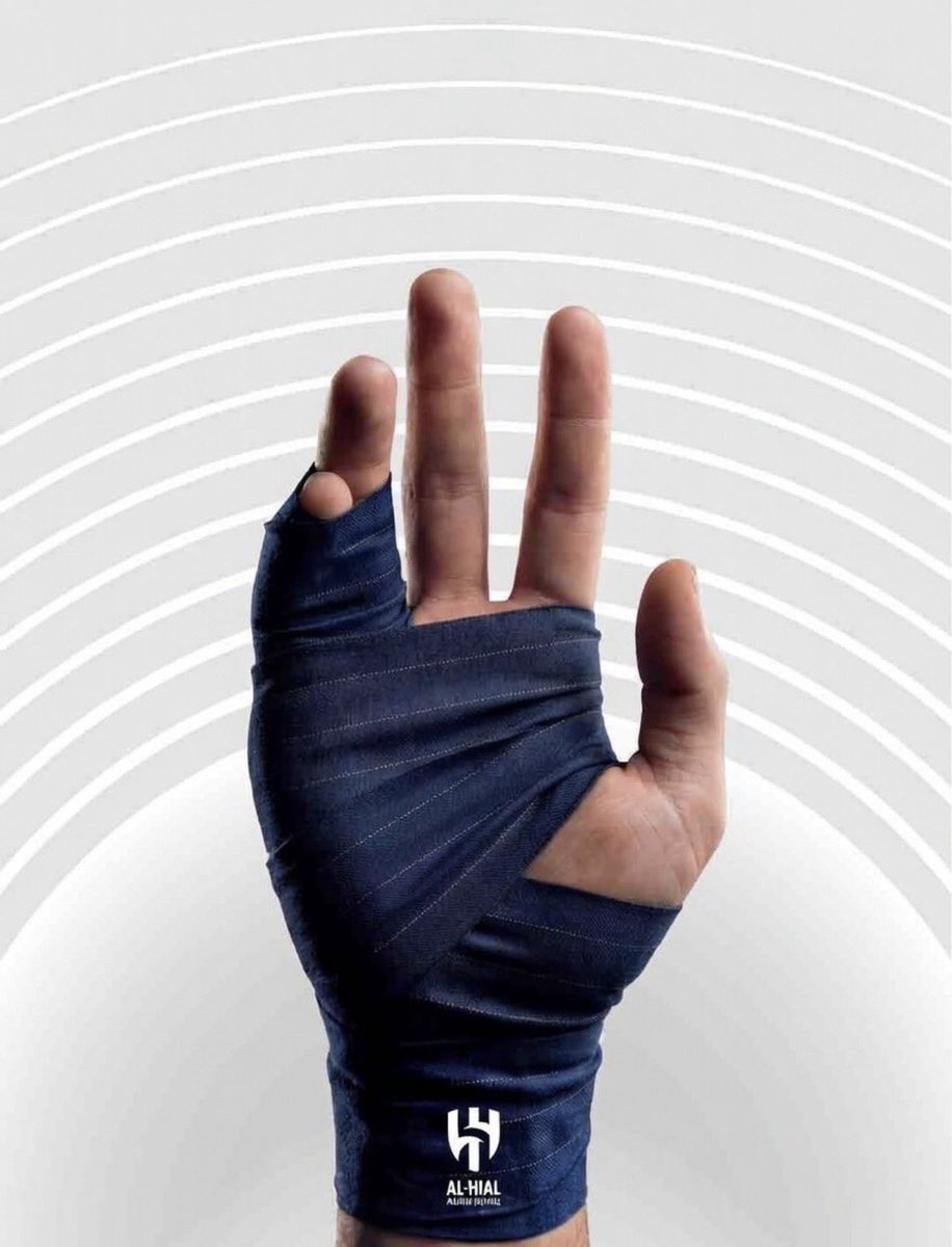 يزيـدٓ tweet media