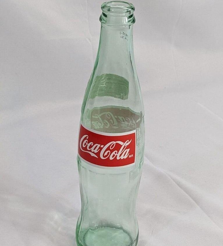 i still Can’t believe a South African man travelled round the world to return this bottle 😭😭😭