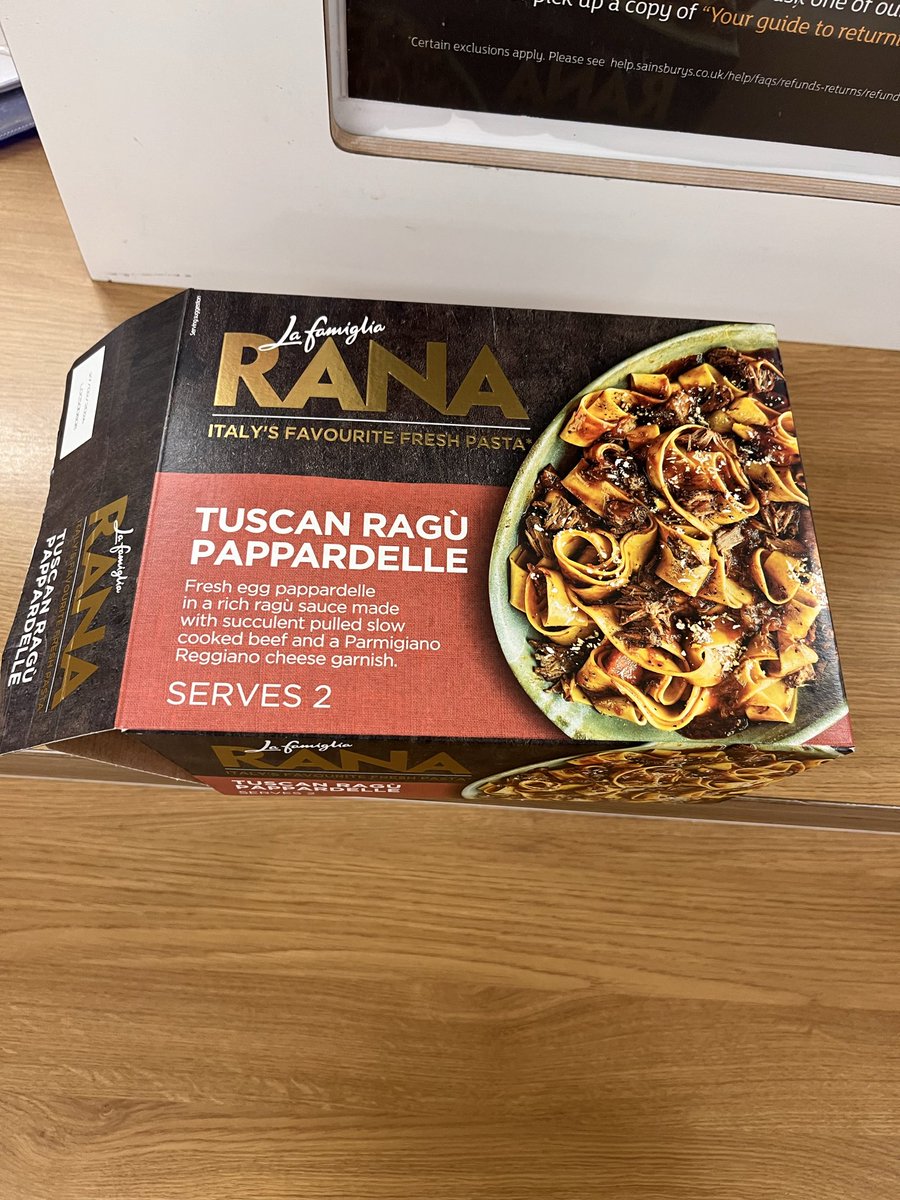 theo2004uk's tweet photo. @LaFamigliaRana “italy’s favourite FRESH pasta” is served mouldy apparantly! Cheers rana ruined my evening #boycottRANA https://t.co/IN6hZdwooQ