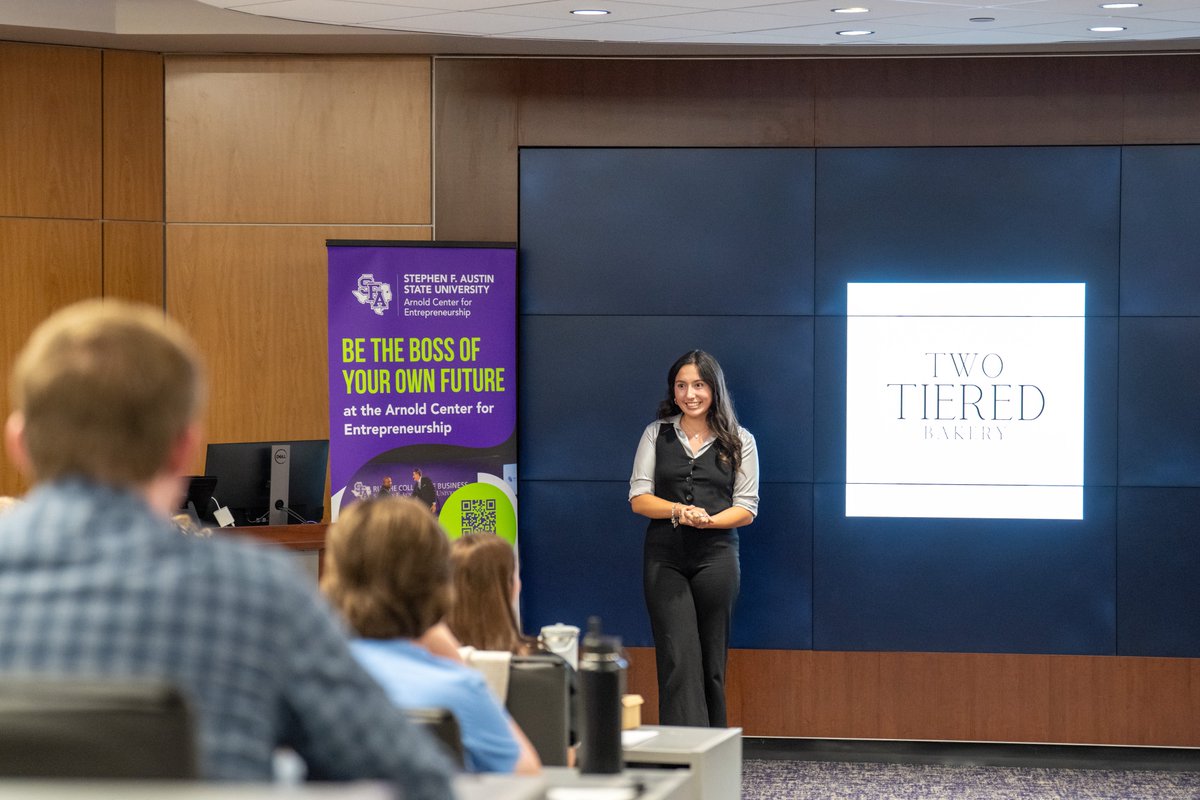 Arnold Center for Entrepreneurship tweet media