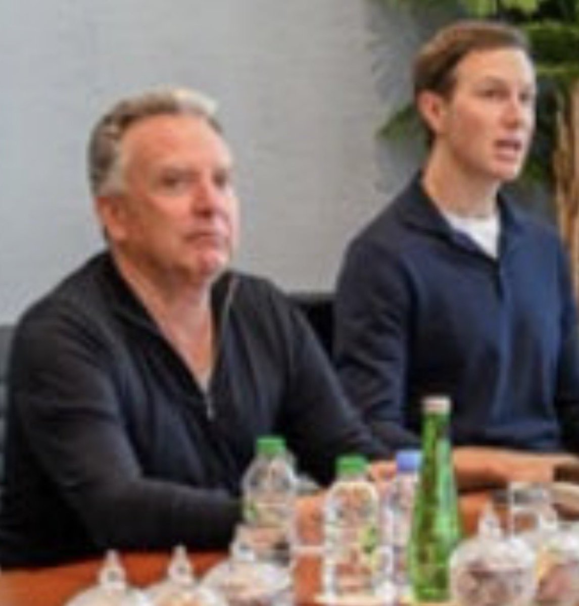 JulianRoepcke's tweet image. At the UAE “peace summit”, the representatives of the 🟠🤡 apparently forgot their suits at home.
Not so the head of the Ukrainian delegation, Kyrylo Budanov.