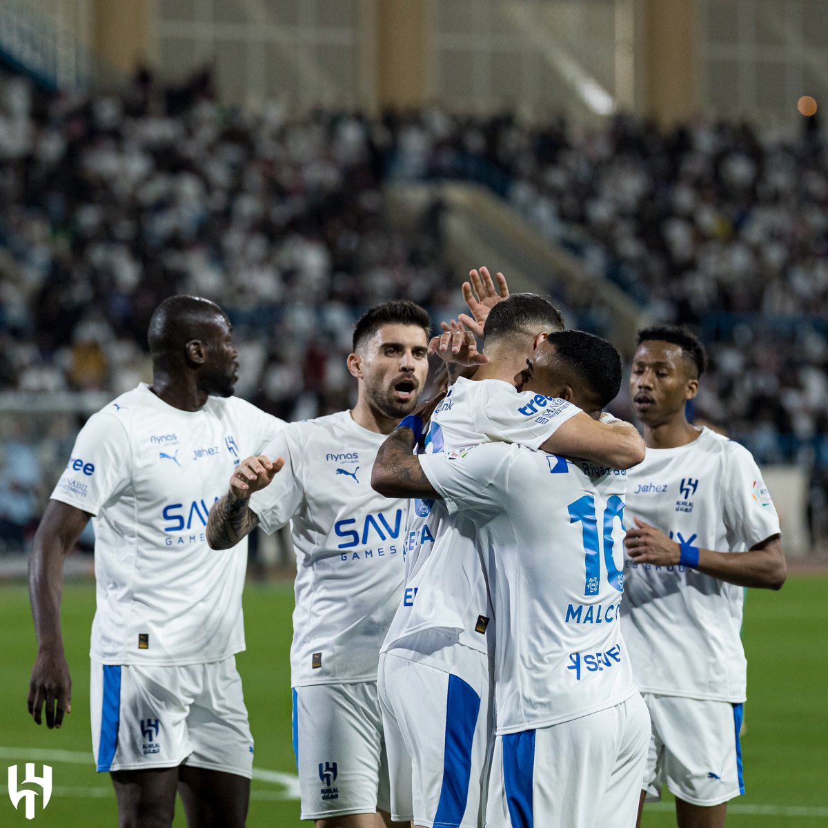 Alhilal_FC's tweet photo. 5️⃣0️⃣ نقطة  
5️⃣3️⃣ هدف 

في الصدارة 🔝 https://t.co/LseBPI5q0E