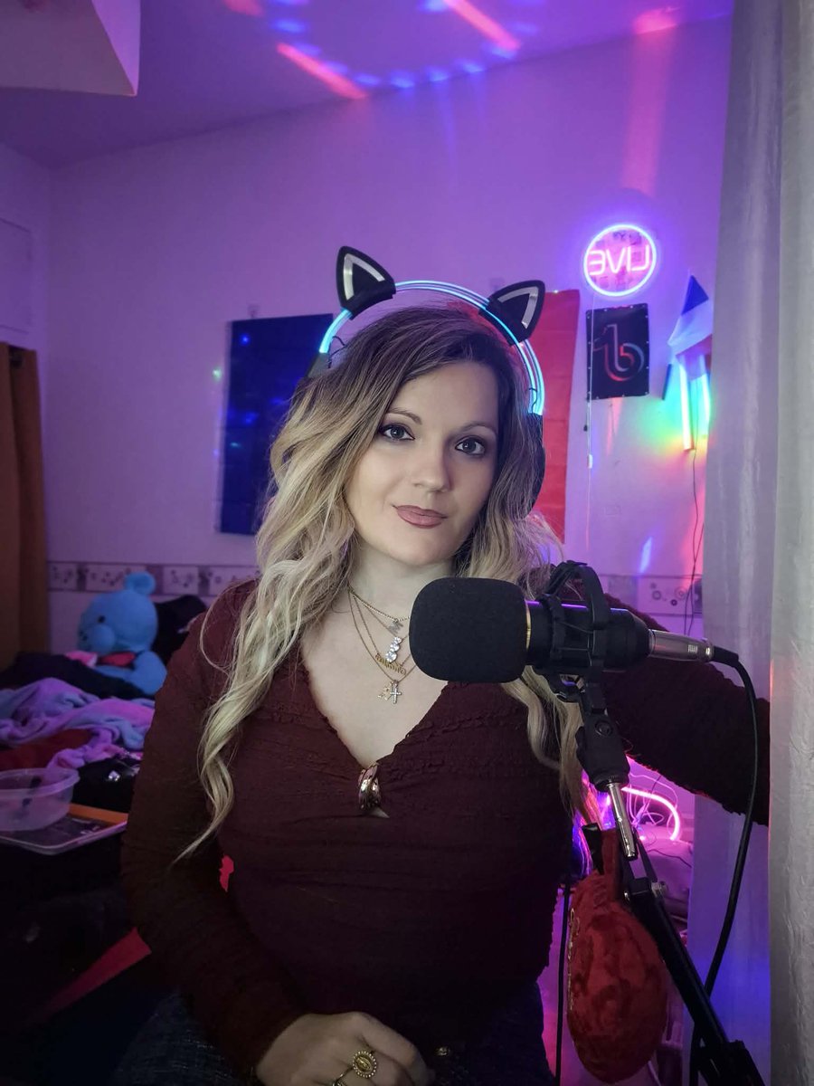 Bonne soirée à tous sauf aux gauchos et à ceux qui n'aiment pas la France et le #rugby 🏉🇨🇵♥️

#FRAIRL #tournoisdes6nations #SixNationsRugby #6nations #AllezLesBleus