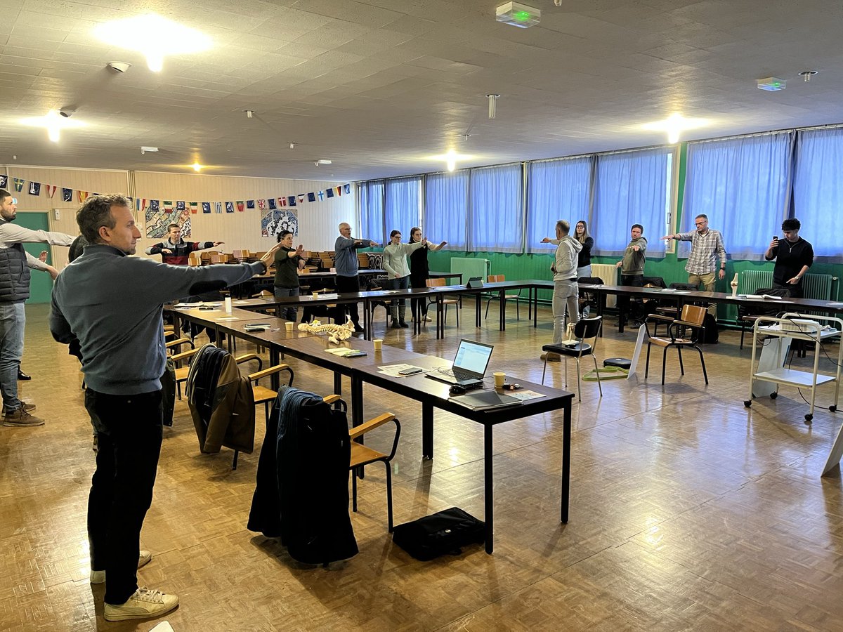 eric_ardennes's tweet photo. Aujourd’hui c’était la réunion des maîtres de stages et d’apprentissage du lycée agricole de #Rethel
Intervention de Christophe Geoffroy ancien kiné des @equipedefrance du réseau Kiné Form santé 🏋🏻♀️
Et du vétérinaire Pierre Kirch du réseau Happy Vet 🐮
Bien être des animaux et bien-être des éleveurs : une seule santé