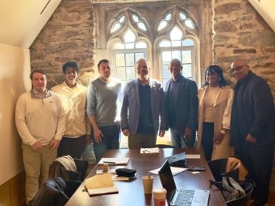 Duke faculty and graduate students of the Cybersecurity Master of Engineering recently met with our senior executives, including CEO Stanford Oliver, to launch a collaborative project at the intersection of artificial intelligence and #cybersecurity. 

masters.pratt.duke.edu/news/duke-mast… #AI