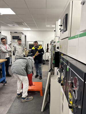 Lycee_forest's tweet photo. 🚀 Immersion réussie pour nos Terminales MELEC !
Le Lycée F. Forest &amp; @SchneiderElecFR  renouvellent l'action "Classe en entreprise" à Saint-Priest. ⚡️
Une synergie École-Entreprise essentielle pour former les talents de demain. 🎓🤝
#Formation #Electrotechnique #InsertionPro https://t.co/q75iEh0KA7