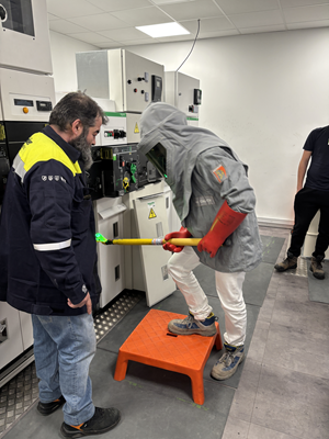 Lycee_forest's tweet photo. 🚀 Immersion réussie pour nos Terminales MELEC !
Le Lycée F. Forest &amp; @SchneiderElecFR  renouvellent l'action "Classe en entreprise" à Saint-Priest. ⚡️
Une synergie École-Entreprise essentielle pour former les talents de demain. 🎓🤝
#Formation #Electrotechnique #InsertionPro https://t.co/q75iEh0KA7