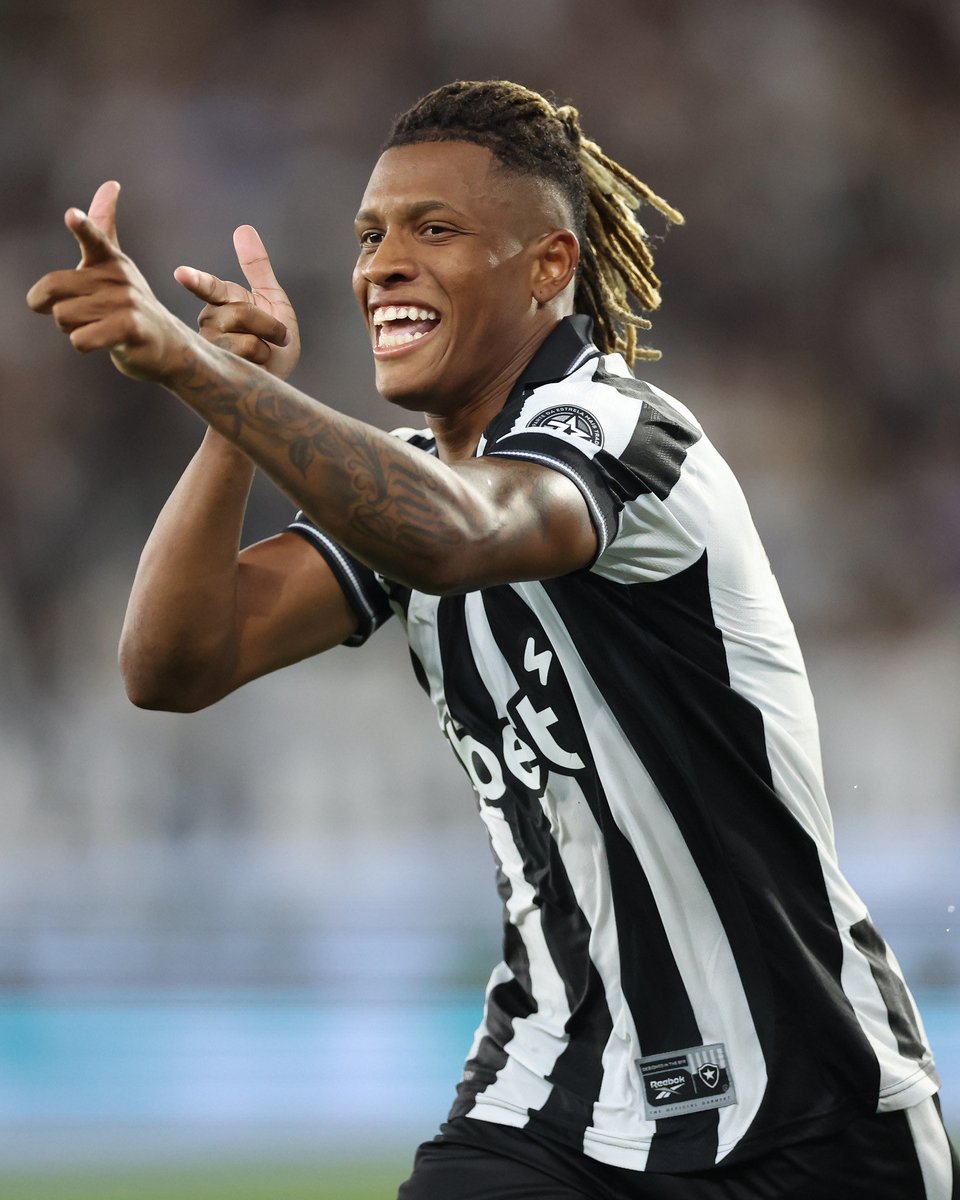 central__verde's tweet photo. 🚨O Palmeiras entrou em contato com o Botafogo, para tentar a contratação do Danilo.

O textor enviou uma carta de resposta ao Palmeiras, vetando a saída do volante.

Palmeiras não fez nenhuma proposta, nem vai insistir.

🗞️ @latiflavio ] https://t.co/LS4oHxsIt8